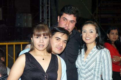 Claudia de Ruiza, Alejandro Ruiz, óscar Frayre y Karina de Frayre