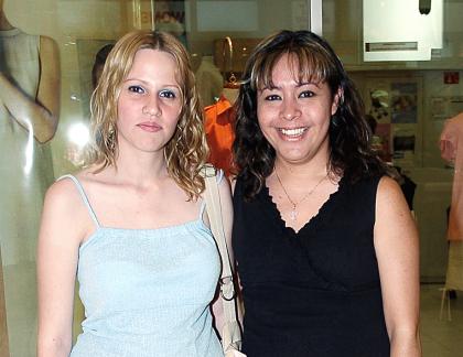 Alejandra Hernández y Sofía Esteban.