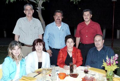 Sergio y Luly Berlanga, Gabriel y Maru Kort, Jorge y Lucila Hernández y Rodolfo Castro