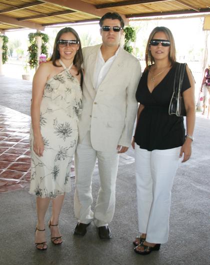 Daniela Jaramillo, Francisco Palacios y Yolanda Hernández