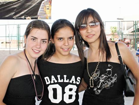 Natalia Hernández, Adela González y Sara Oropeza