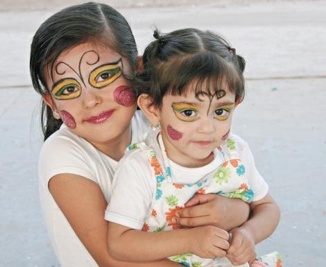 Mariana y María Alejandra Marroquín Cisneros