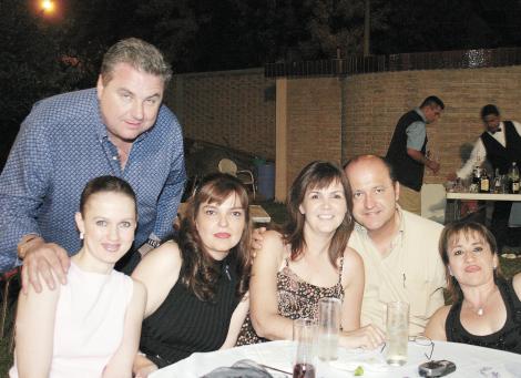 Luis y Rocío Dugay, Martha Dávila, Sergio y Ana Laura de la Garza y Gloria Espada