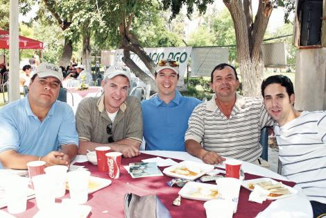 David Holguín, Aldo Flores, Bernardo Treviño, Ramiro Saldaña y Alejandro Riddle