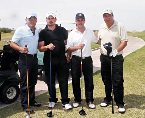 LOS AZULEJOS
Enrique Mery, Jorge Ativiy, Flavio Zambudio y Mauricio Tamayo