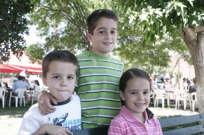 Ernesto , Ana Carmen y Andrés Sesma