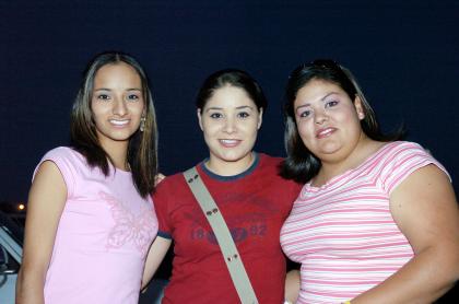 Érika y Maryuri Sánchez e Ivette Ramos.