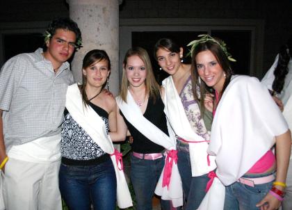 Chuy, Mecha, Clarissa, Imelda y Claudia.