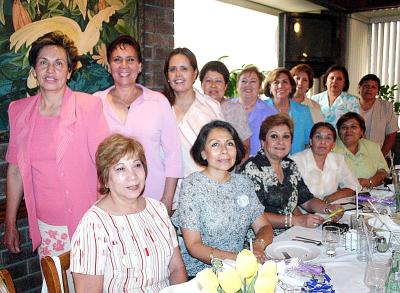 Soledad, Esperanza, Mague, Angélica, María Elena, Yolanda, Irma, Rocío, Lupita, Yolanda, Rita, Silvia, Lidia y Rebeca.