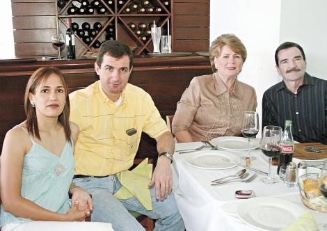 Nelis Meléndez de López, Jorge López Willy, Margarita Willy de López y Luis López Figueroa