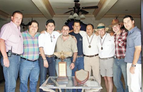 José Haro, Beto Llama, Alfonso Perales, Lalo Herrera, José Llama, Rogelio Ramírez, Javier Aguilera, Damián Aguilera y Gerardo Gómez