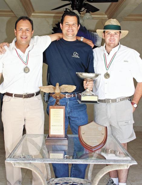 RECORRIDO SOCIAL
Campeones Nacionales:
Rogelio Ramírez Barba, José Llama Alatorre y Javier Aguilera