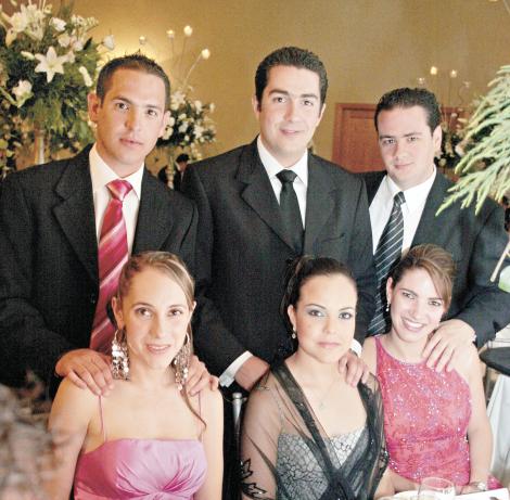 Guillermo Garza, Bárbara Berlanga, Alejandro Ramos, Priscila Hernández, Memo Humphrey y Ana Lucia Fernández