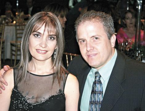 Susana Grageda de González y Roberto González Lobo