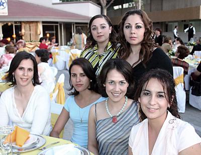 Marisol Camacho, Valeria Silva, Anabel Urbina , Rocío Calero, Susy Vázquez y Zehenia Ramírez .