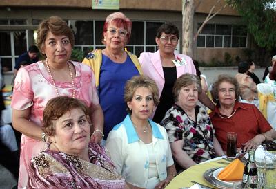 Esperanza de la Rosa, Ofelia Mijares, Margarita Martín, Aurora Gilio, Carolina Prieto, Yolanda Medrano y Lidia Cuéllar .