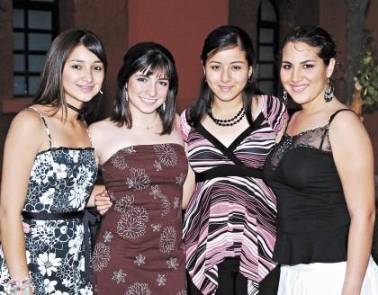 Fátima Zamora, Carmina Mery, Ale Rosales y Mary Sony Iga.