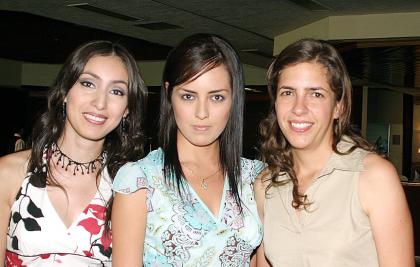 Georgina de Bosque, Mónica López y Selene Anguiano.