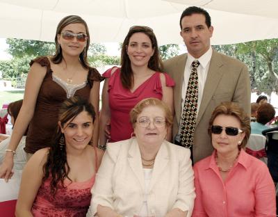 Bárbara K. de Gurza, Luis Gurza, Ana Carla Tumoine, Sofía B. de Kientzle, Marisa Urquijo y Linda Jaidar