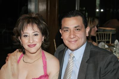 Mary Carmen Barrientos y Victor Ruíz.