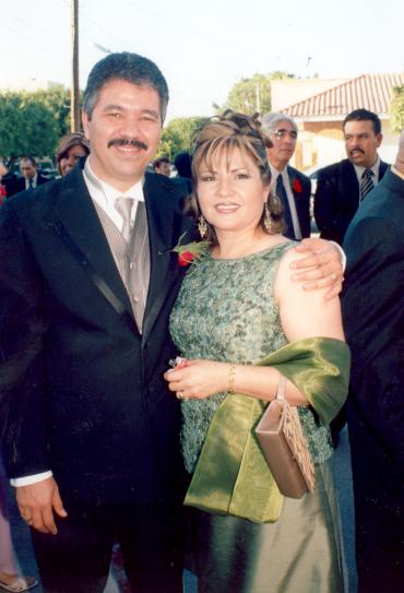 José Luis Trasfí Anaya y Marcela Sánchez Pámanes..