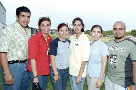 Miguel García, Argelia García, Alma Gaytán, Claudia Vélez, Adriana Boone y Francisco Sierra