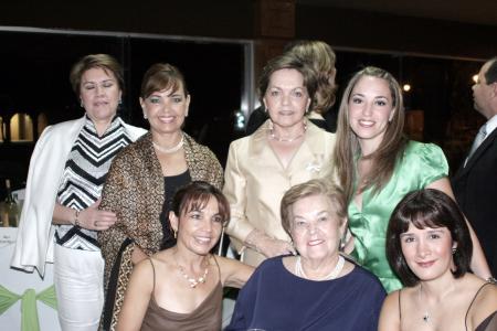 Angelina de Garza, Angelina de Madero, Lety de Cepeda, Paty de Arizpe, Ana de Garza, Lily  de Castro y Mayela de Del Río, captadas recientemente.