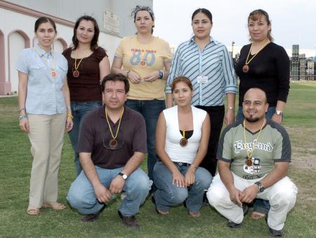 Adriana Boone, Mónica Rodríguez, Gaby Castillo, Tere Ruiz, Magda Garza, José Luis Hernández, Celia Valenzuela y Francisco Sierra.