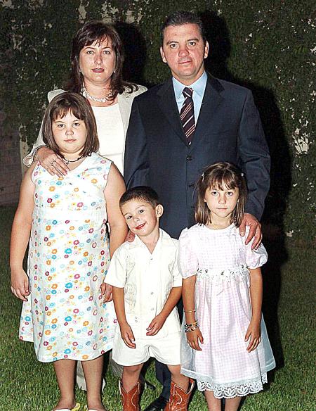 Bárbara Cepeda de Garza, Gustavo Garza, María Bárbara, Marian y Gustavo Garza Cepeda