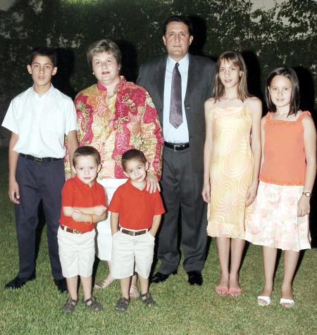 German González y Ana Luisa Cepeda de González, con sus hijos German, Ana Luisa, Regina, Andrés y Pablo González Cepeda