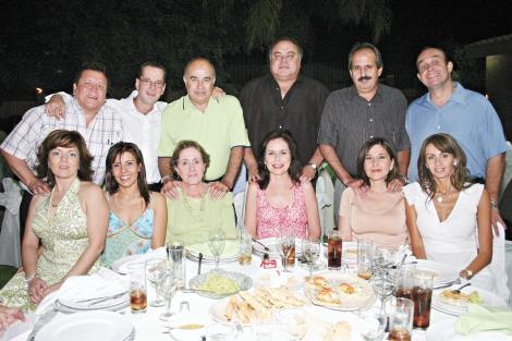 Rafael y Yesenia Tiznado, Pablo y Ana Inzunza, Toño y Linda Jaime, Alex y Elena Baille, Jorge y Mony Martínez y Claudio y Vero Meléndez