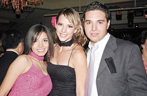 Sofía Villarreal, Carla Miranda y Armando Cárdenas