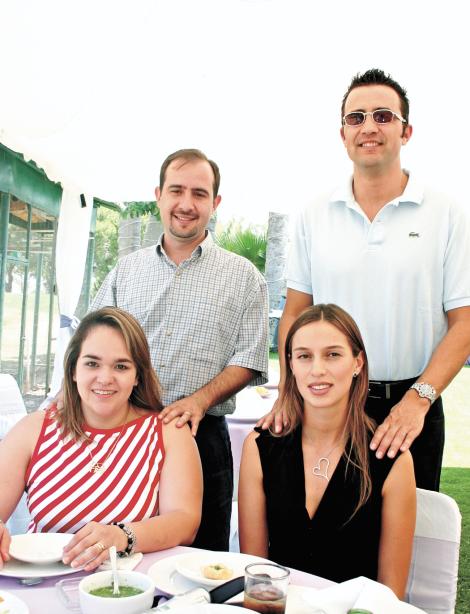 Omar Gutiérrez, Jesús del Río, María Rosa de Gutiérrez y Daniela de Del Río