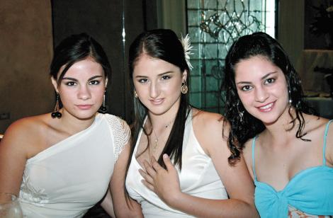 Christianne Reed, Denisse Papadópulos y Marisol Papadópulos