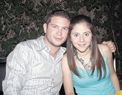 Alejandro Olhagaray Saracho y Bety Fernández Lorda