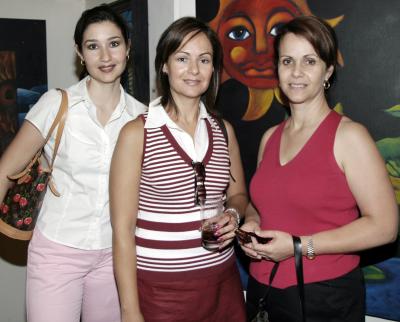 Mónica de Villar, Laura Córdova y Lucía de Díaz  de León.