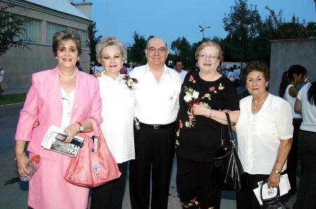 Lourdes Flores de Mexsen, Enriqueta Reed de Murra, Camilo Mexsen Jaidar, Linda Jaidar de Garza e Isabel Montes de Muñoz