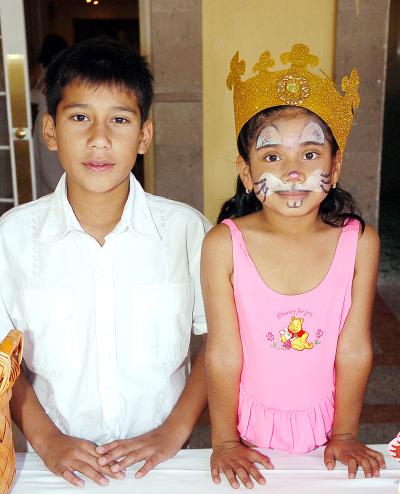 Adolfo e Ysel Delgado Niño, captados en su fiesta de cumpleaños.