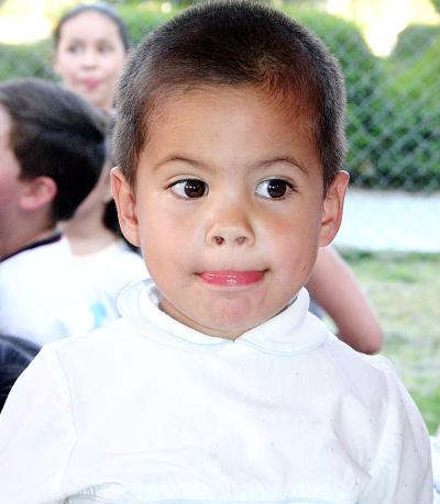 Axel Armendáriz, captado en su piñata.