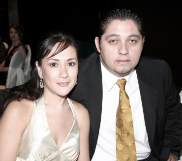 Diana Barrios y Julio Galván.