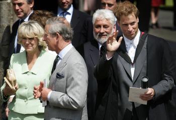 Posteriormente, Guillermo ha expresado que planea recibir entrenamiento militar en Sandhurst, la prestigiosa academia ubicada al sur de Londres donde su hermano menor, Enrique, comenzó sus estudios el mes pasado.