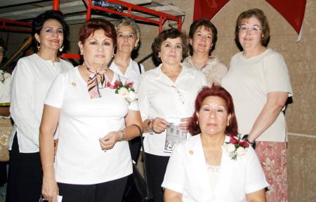 Isabel Villarreal, Rosy de Murra, Ana María Tumoine, Tere Hijar, Martha Cabrera, Blanca Alicia y  Conchita Morales .