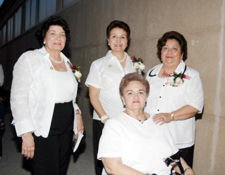 Victoria Acosta, Vivi de la Peña, Angelina  Aguado y Lety de Ávalos.