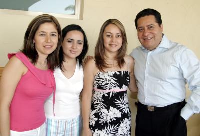 Luz Palomares, Frine Galván Miriam Sordo y José Luis Vela.