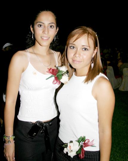 Sayra Hernández y Adriana Gamboa.