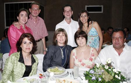 Lorena Batarse, Chelito T. de Garrido, Marco Garrido, Lorena Iriarte, Pablo Inzunza, Ana cristina García, Laura de Fernández y Juanjo Fernández.