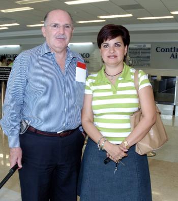 Enrique Michel y Graciela Soto viajaron a la Ciudad de México.