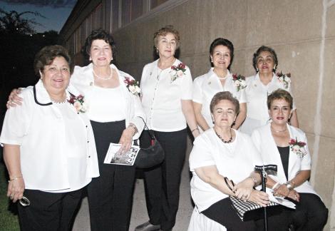 Leticia L. de Ávalos, Silvia Weber, Abigail Elizalde, Luz Elena Aguilar, Victoria Acosta, Esperanza Torres y Bibis de la Peña.