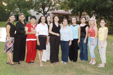 Sara Marcela López estuvo acompañada en su despedida de soltera de amigas.