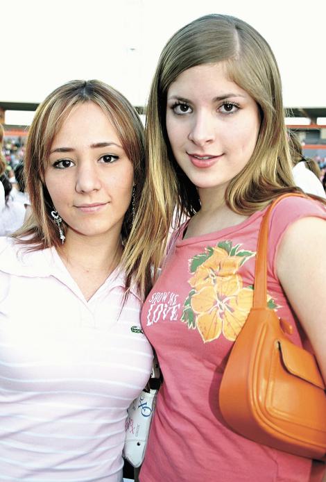 Ivonne Zurita y Paola Vargas.